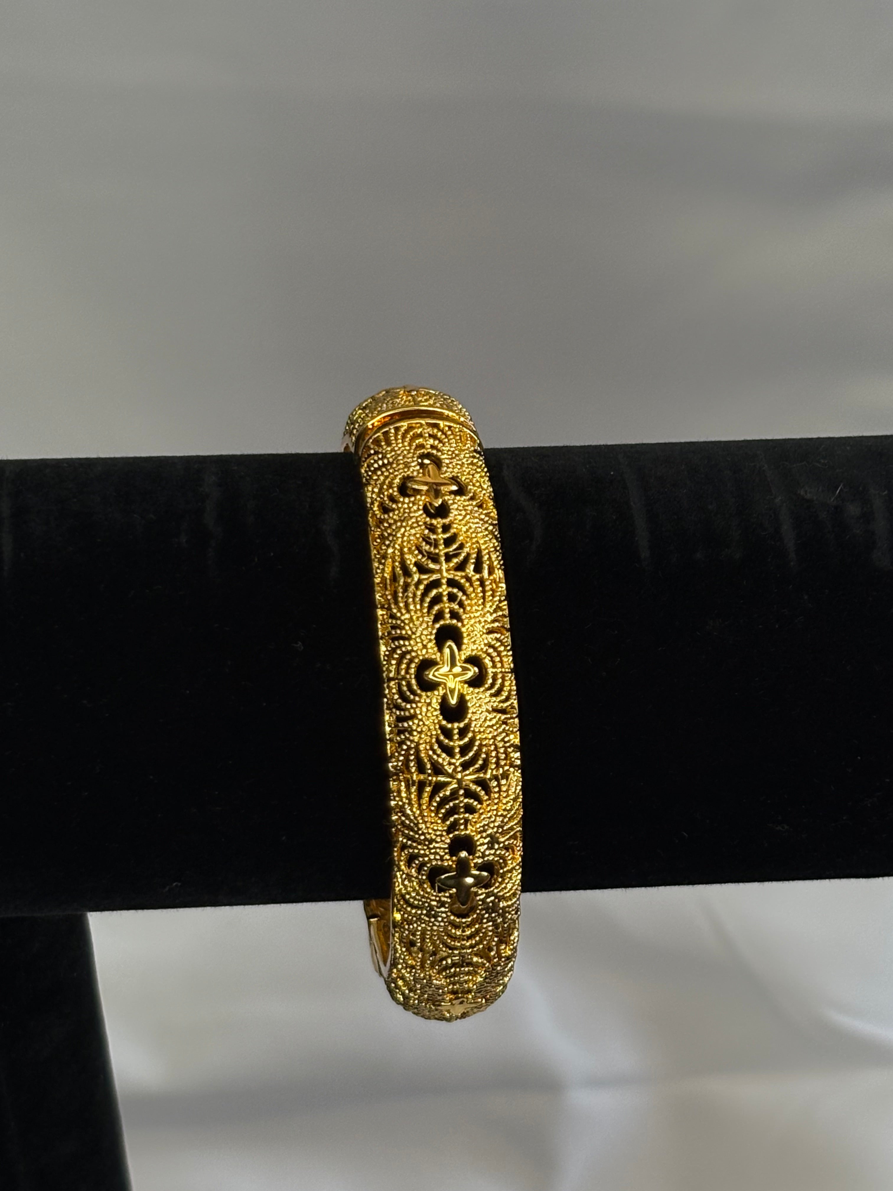 Gold plated bangle