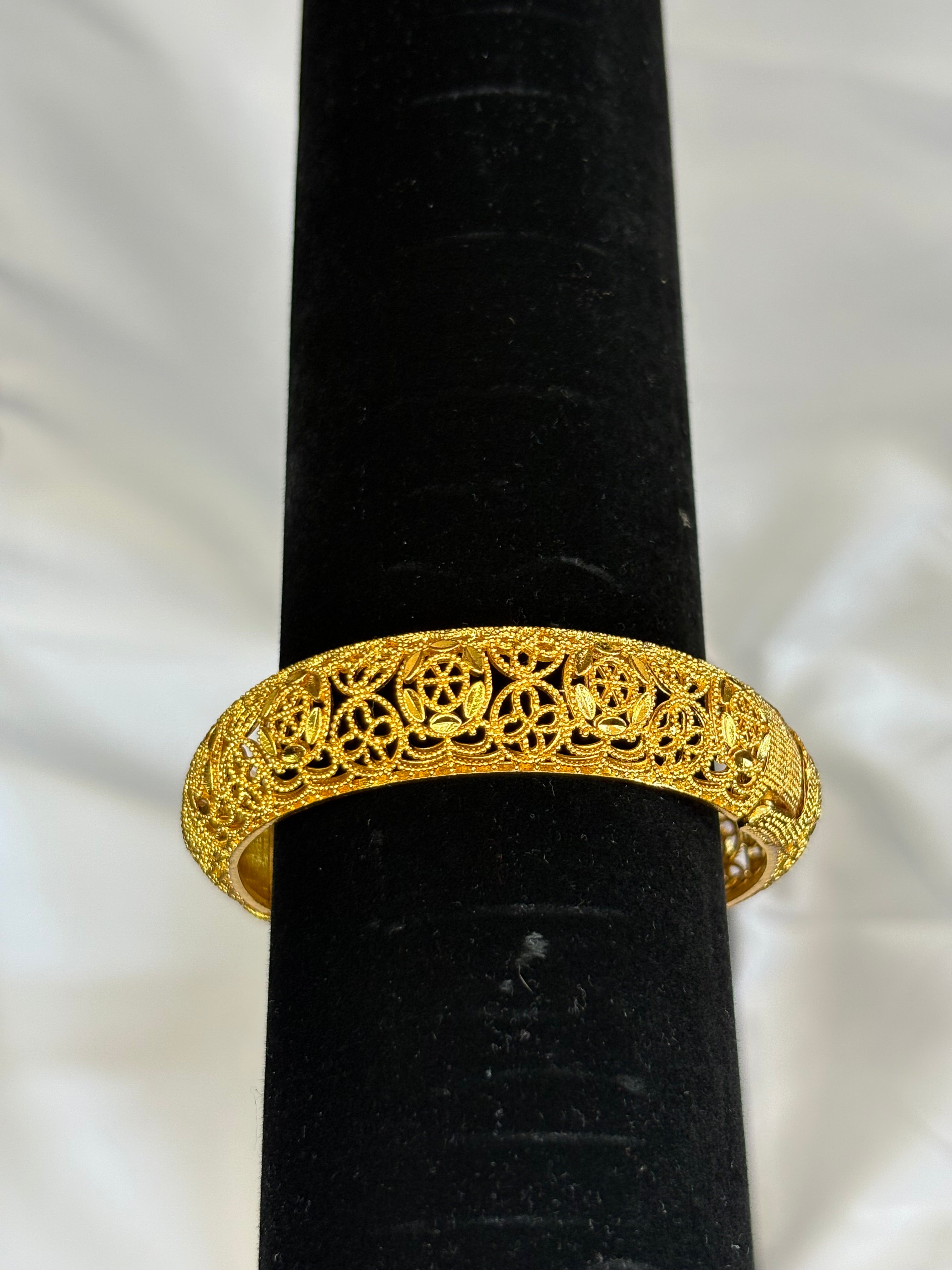 Gold plated bangle