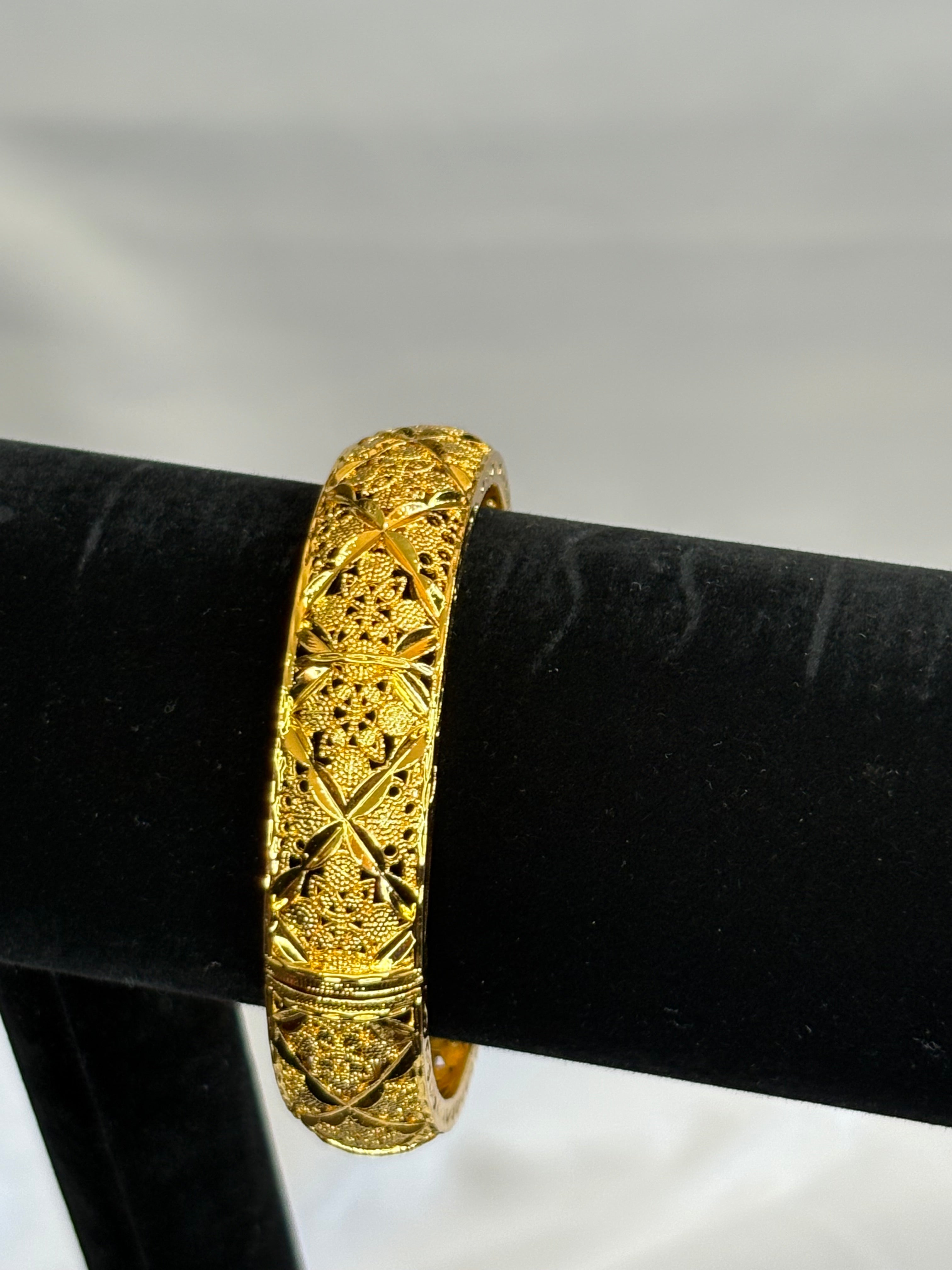 Gold plated bangle