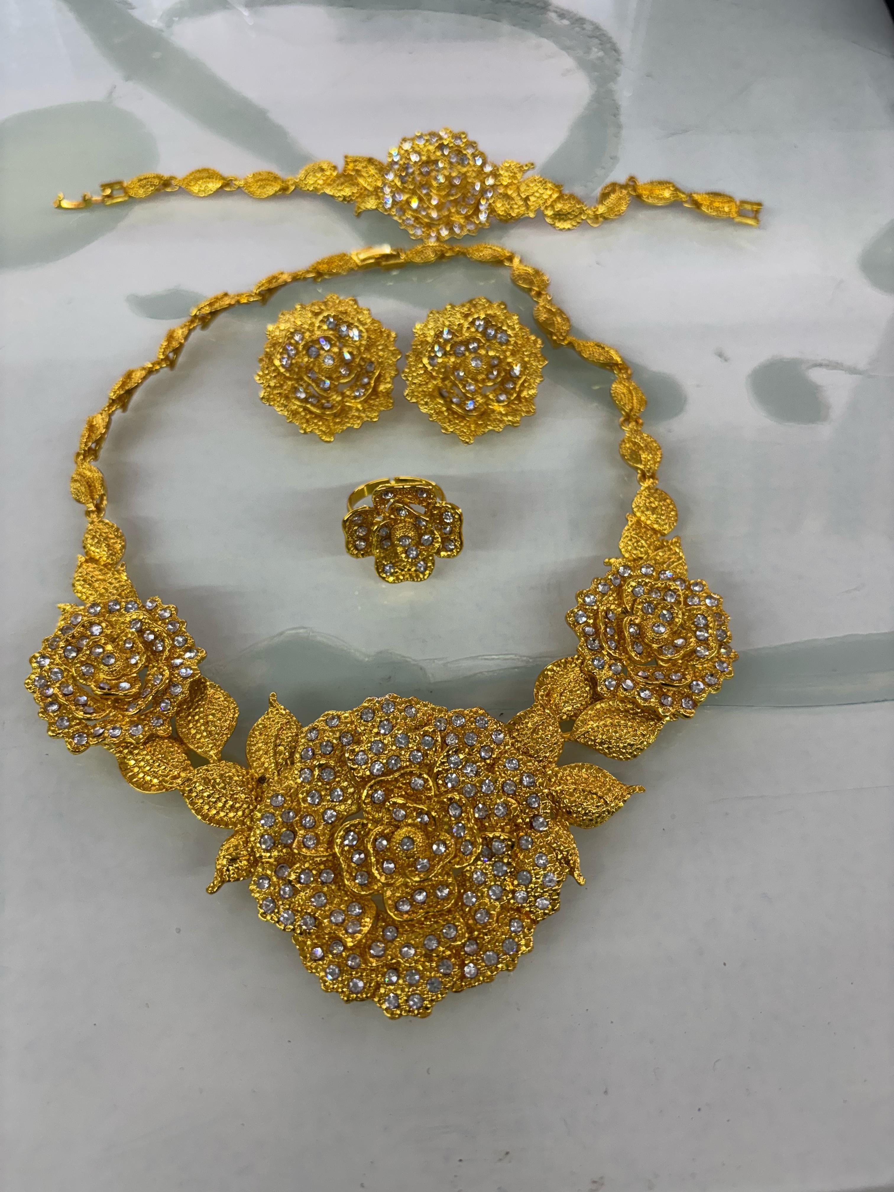 Gold plated jewelry set