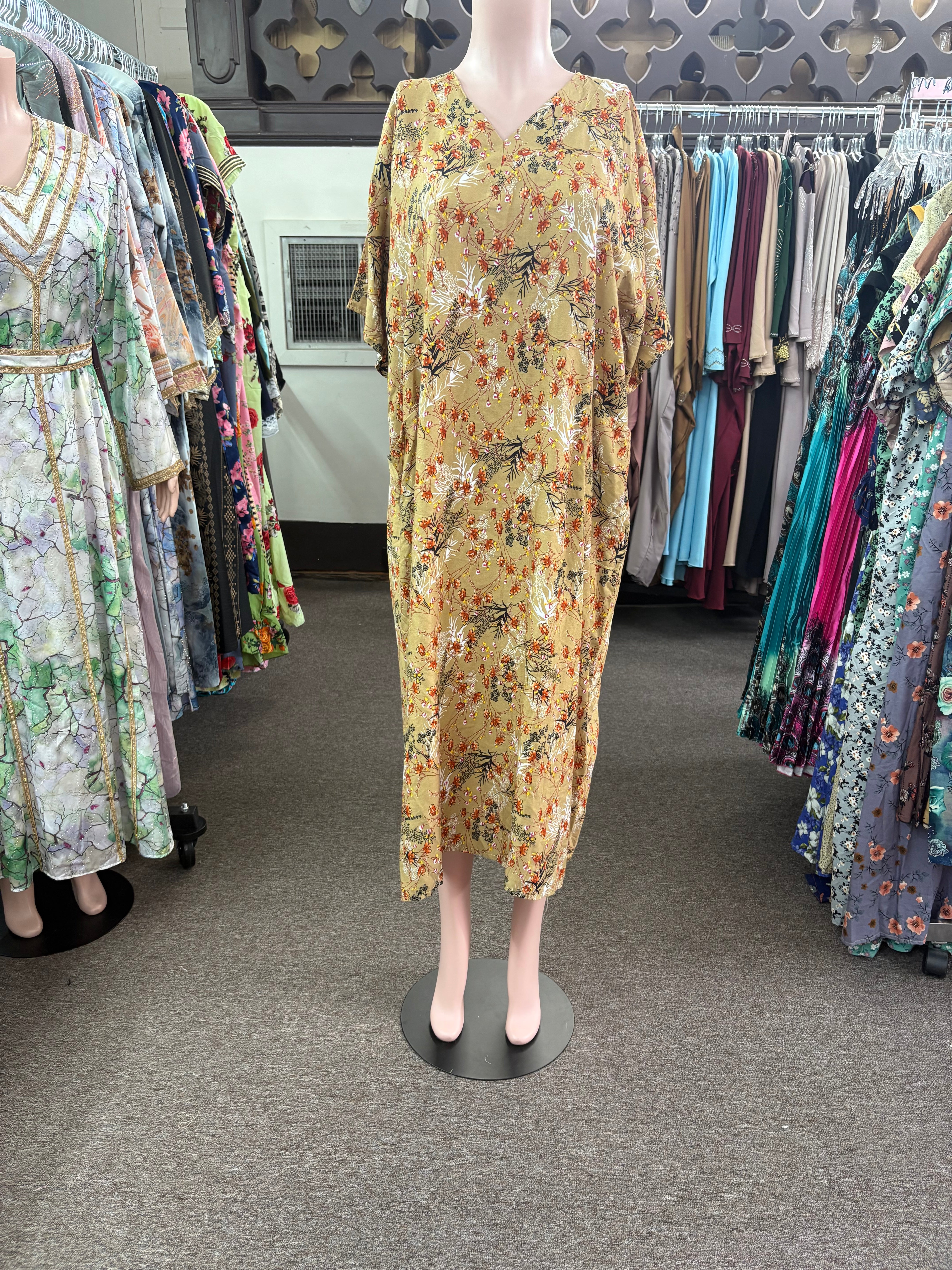 Casual midi dress with pockets