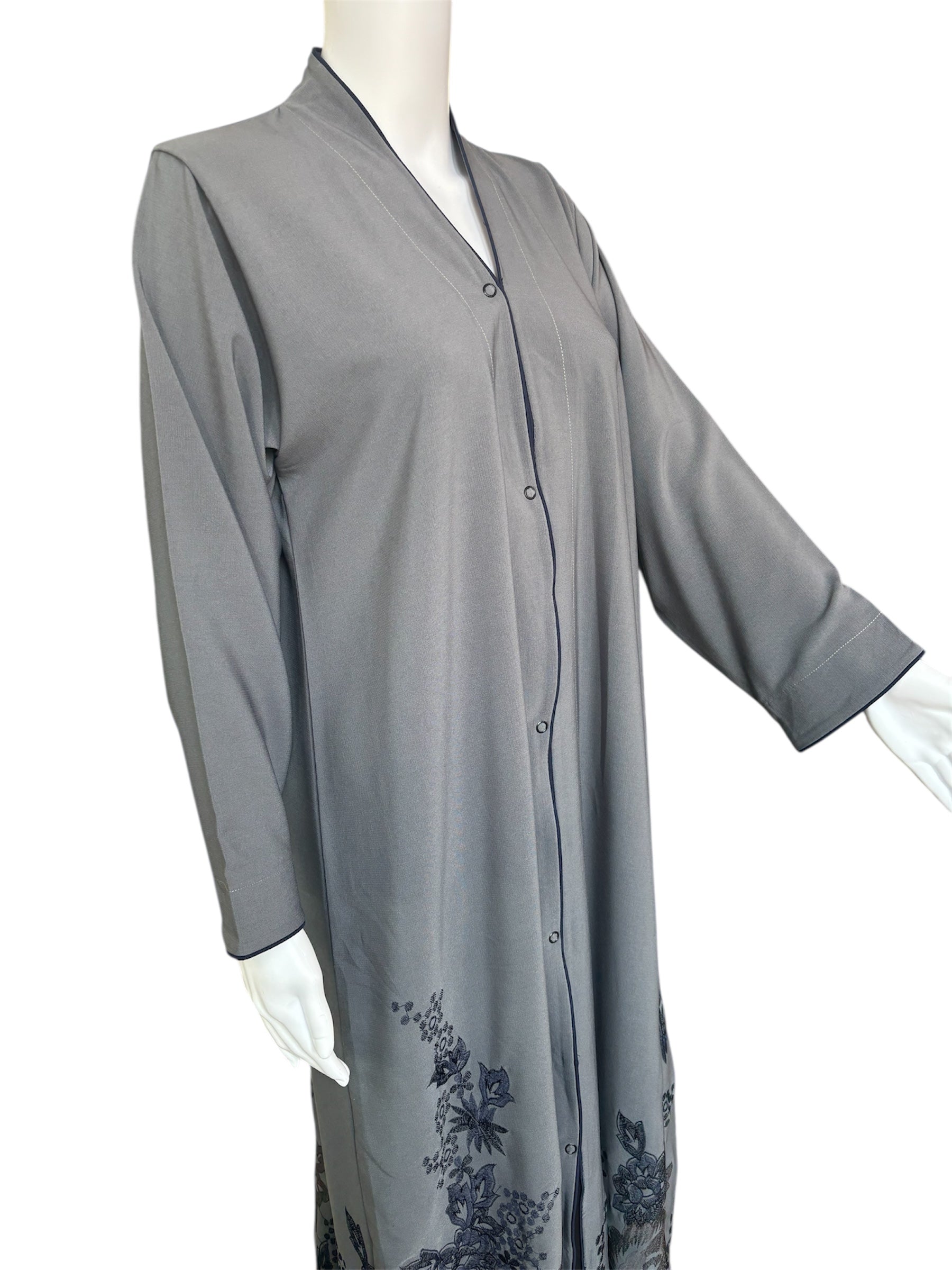 Abaya with flower embroidery