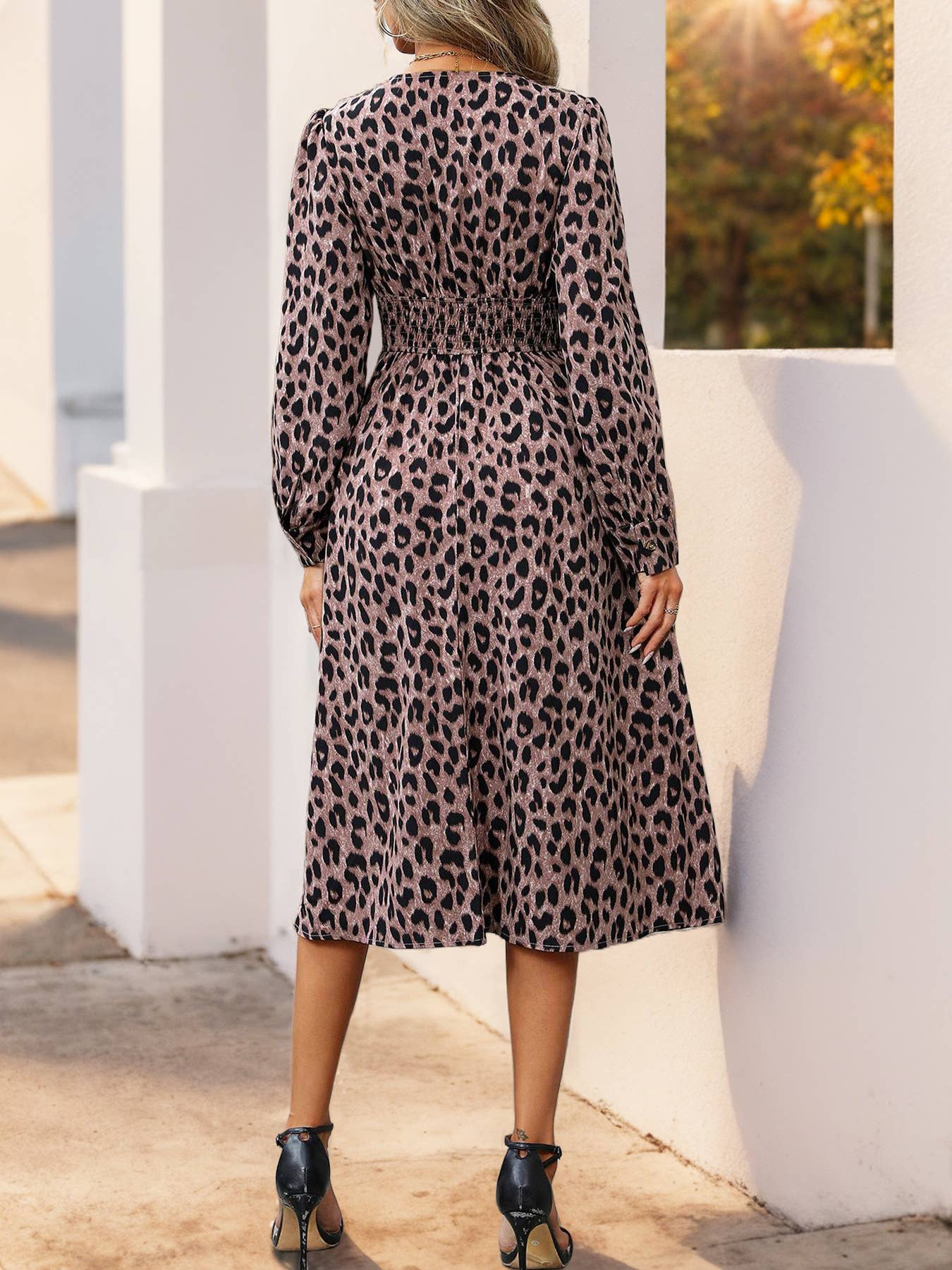 High-Waisted V-Neck Leopard Print Long-Sleeved Dress