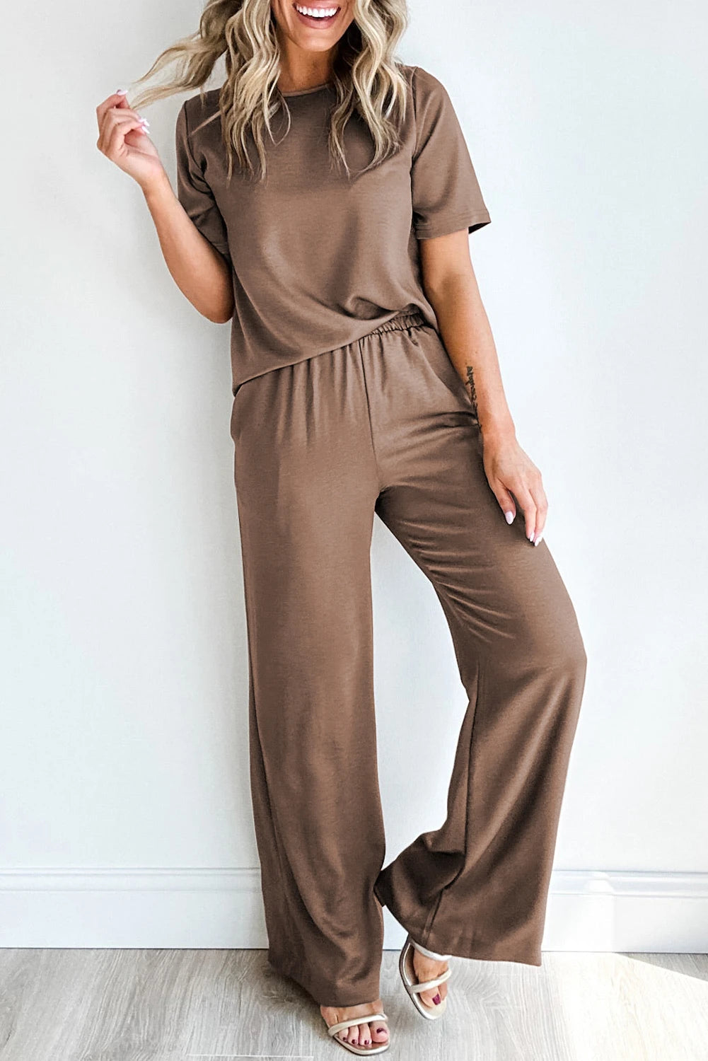 Smoke gray solid color T-shirt and pants set