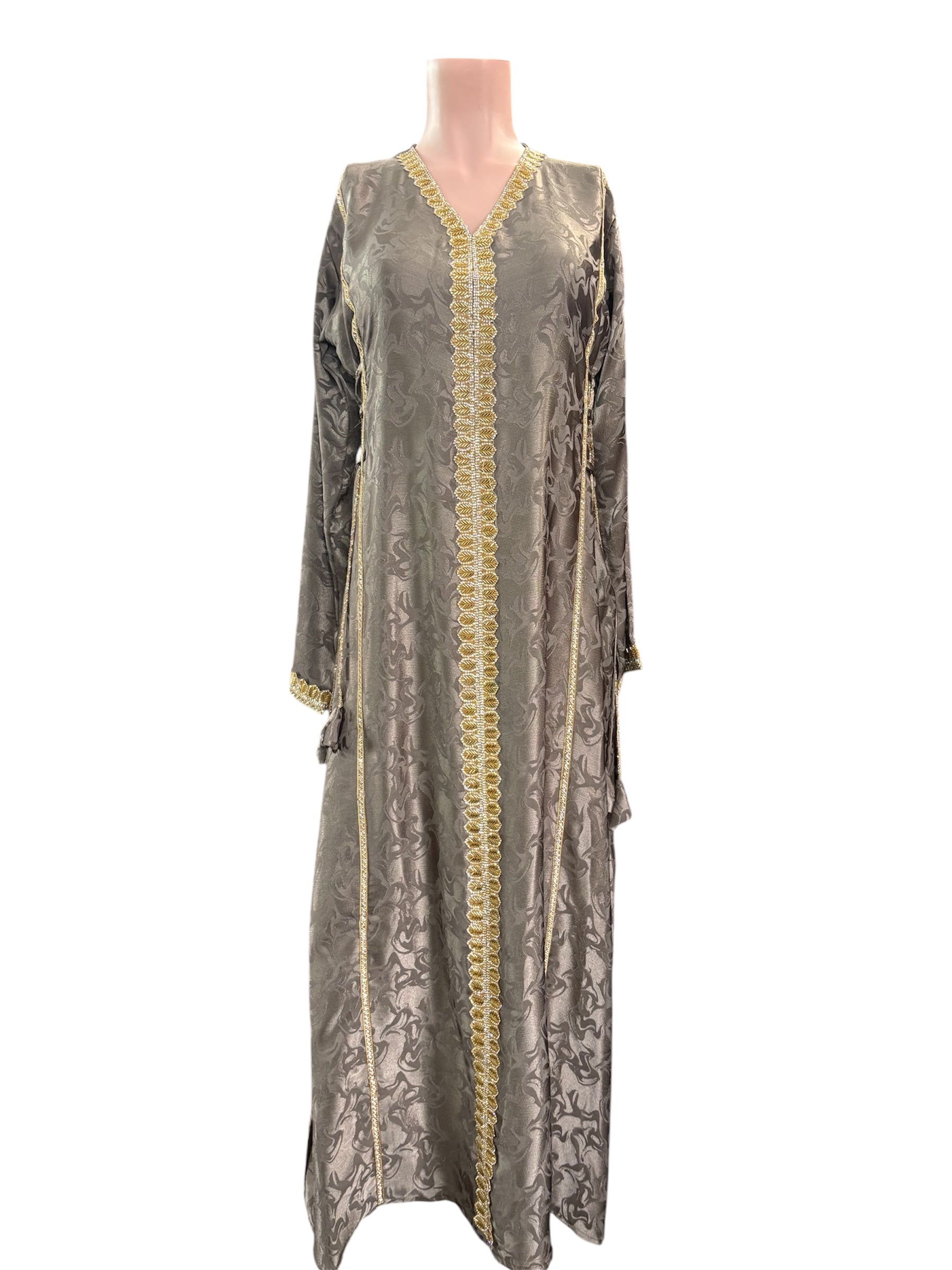 Textured mukhawar with strings