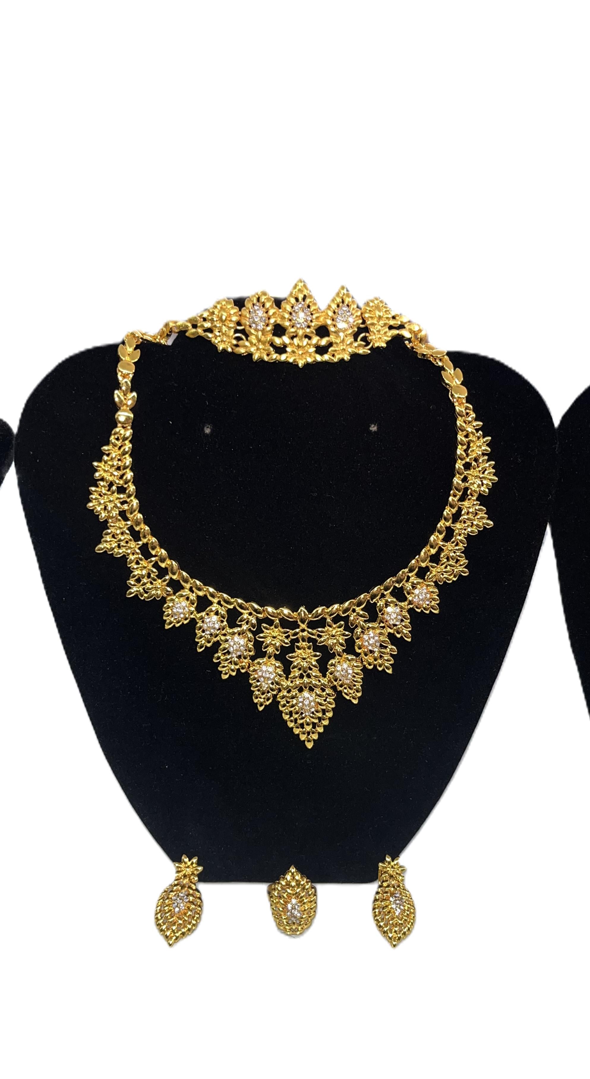 Gold plated 5 piece jewelry set