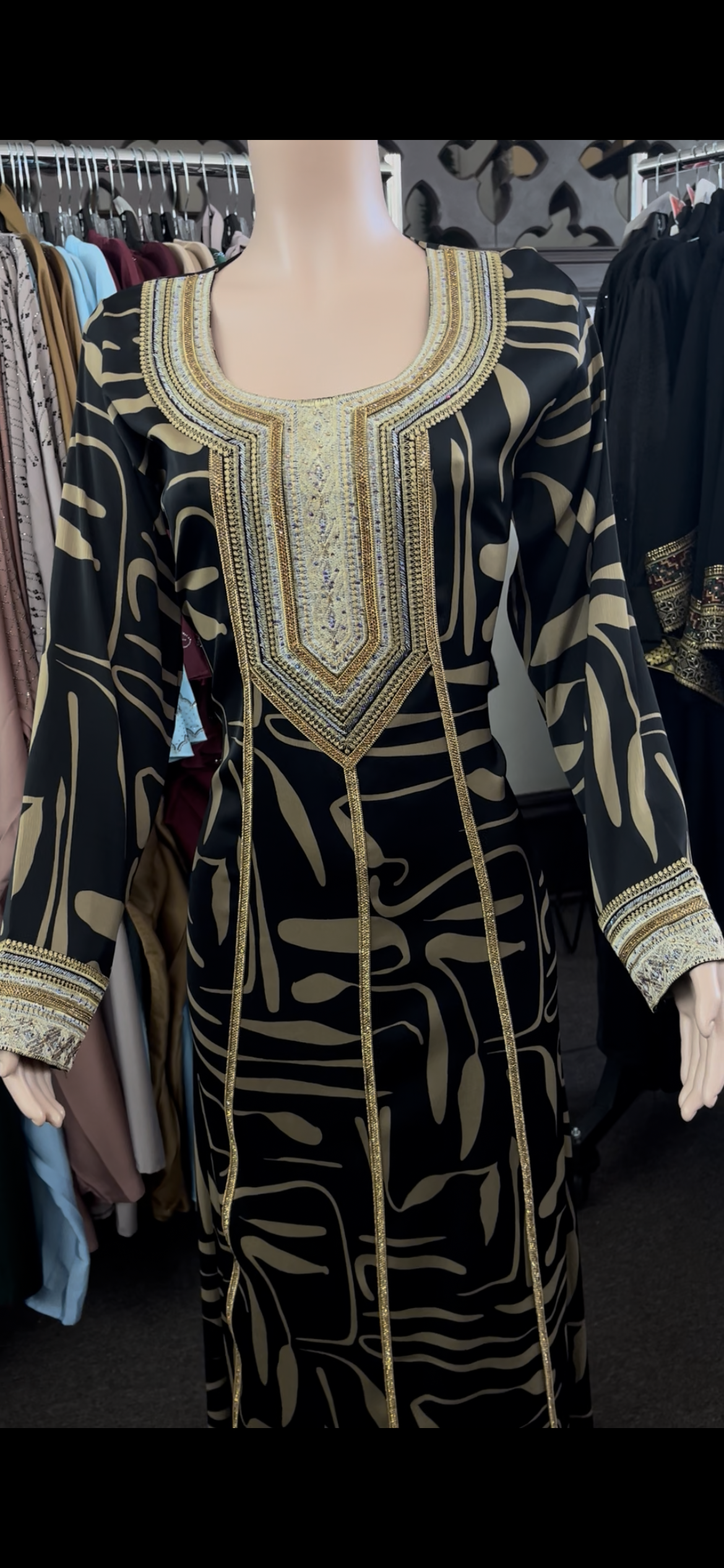 Women's Mukhawar
