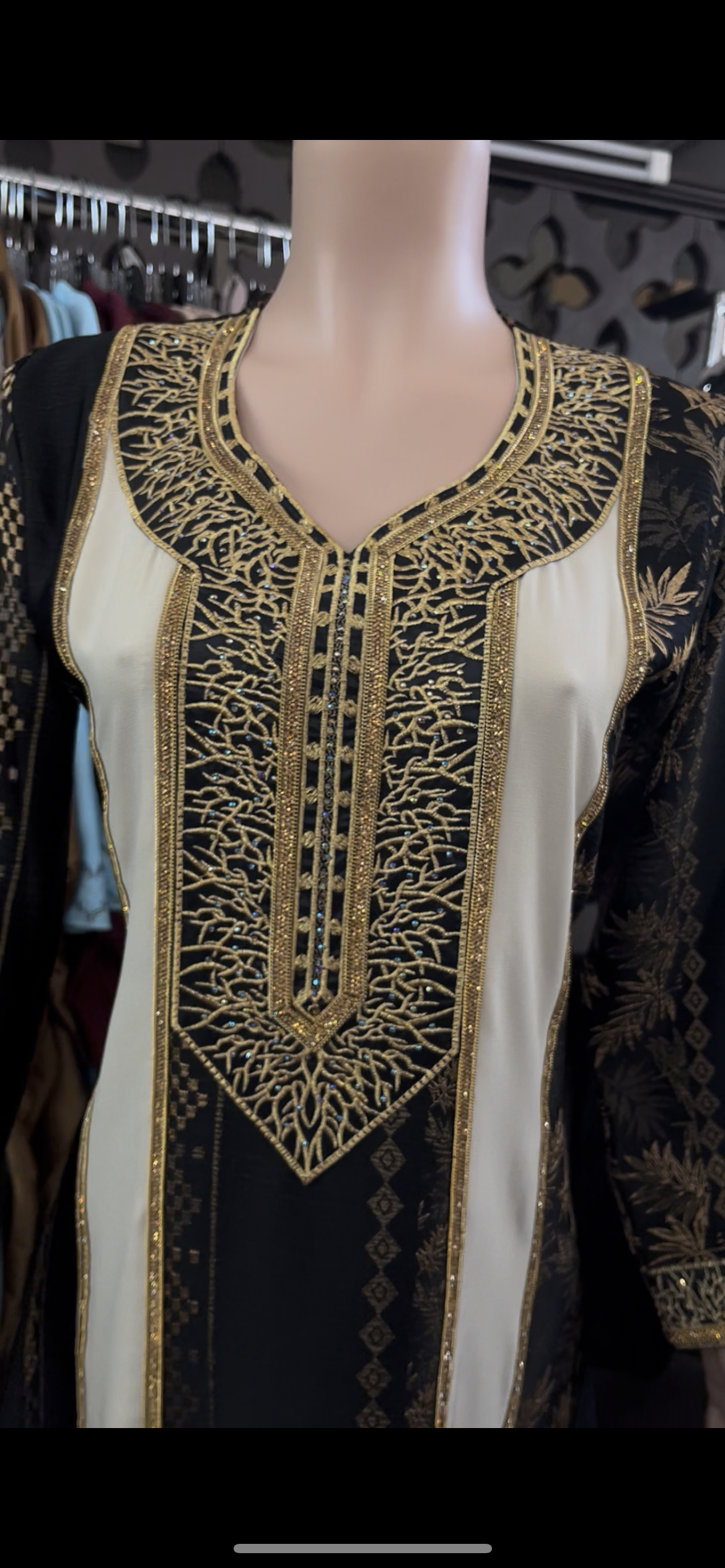 Women's elegent mukhawar