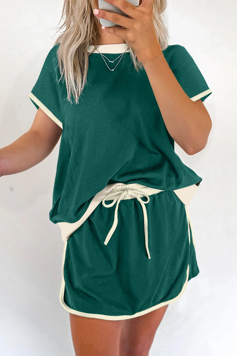 EVERGREEN COLORBLOCK EDGE DROP SHOULDER T-SHIRT AND SKORT SET